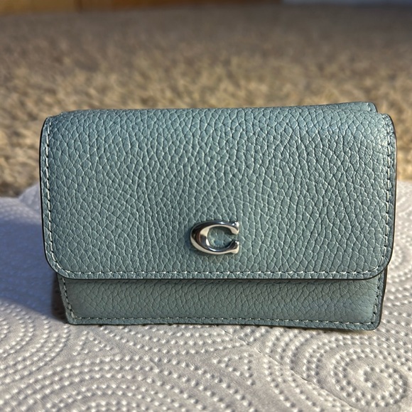 (Coach wallet) color aquamarine - Picture 1 of 11
